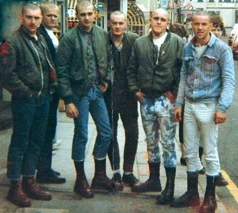 Skinheads 70-80s Irish Punk, Skinhead Boots, Skinhead Fashion, 80s Punk, Teddy Boys, Youth Culture, Boys Boots, Punk Fashion, Outfits Casuales