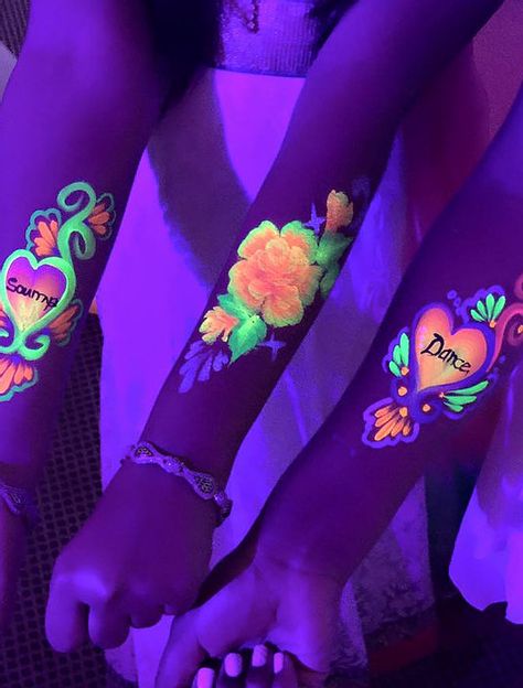 Air Brush Tattoo, Bubble Play, Neon Tattoo, Dark Face, Brush Tattoo, Tattoos Temporary, Balloon Painting, Balloon Twisting, Inland Empire