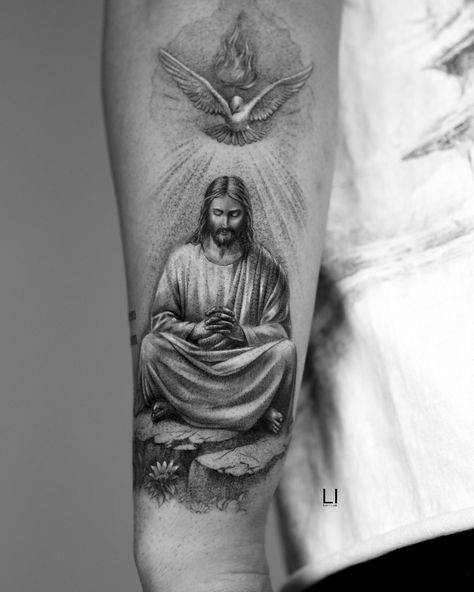 Jesus Christ #finelinetattoo Iraq Tattoo Ideas, Christ Tattoo Women, Christian Sleeve Tattoos For Women, Jesus Christ Tattoo Designs, Jesus Forearm Tattoo, Jesus Tattoo For Women, Jesus Tattoo Ideas, Jesus Tattoos, Crucifix Tattoo