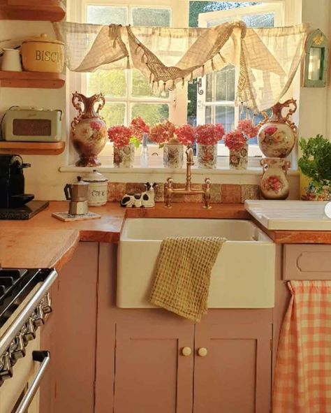 The most Whimsical Cottagecore Room Decor Ideas: Kitchen, Bedroom, and Living Room. - The Mood Guide Cottagecore Room Decor Ideas, Cottagecore Room Ideas, Decoration Ideas Kitchen, Cottagecore Living Room, Cottagecore Bedroom Ideas, Dreamy Cottagecore, Cottage Core Kitchen, Kitchen Decoration Ideas, Kitchen Remodeling Ideas