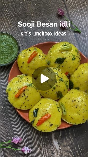 1.7M views · 34K likes | Foodie Gujarati on Instagram: "Sooji besan idli | instant recipe | quick breakfast recipe💁🏼‍♀️

South India’s recipe of idli is prepared with simple rice and dal batter. Today we are making idli with a twist of chickpea(besan) flour, semolina You will definitely like eating these besan sooji idlis.

Ingredients 

▫️Besan flour – 1/2 cup
▫️Sooji – 1/2cup
▫️Curd – 1/2cup 
▫️Water - 1/2cup
▫️Eno fruit salt - 1 tsp 
▫️Turmeric - 1 tsp
▫️Lemon juice - 1 tsp
▫️Oil – 1 tbsp
▫️Salt 

Tempering 
▫️Mustard seeds 
▫️Curry leaves 
▫️Green chillies
▫️Chopped coriander 

Hey guys, check out this very unique and tasty recipe. So do try it as it is easy to make and tastes very delicious.

Also please do not forget to like, share, comment 
 
#idli #instagood #food #foodporn #yumm South India Foods, Easy South Indian Breakfast Recipes, Sooji Breakfast Recipes, Instant Idli Recipe, Instant Breakfast Recipes Indian Veg, Breakfast Recipes Indian Veg, Rice And Dal, Instant Recipe, Instant Breakfast Recipe