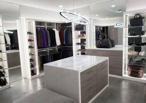 Luxury walk in closet with island Walkin Closet With Island, Walk In Closet Island Modern, Island Walk In Closet Luxury, Walk-in Closet Island Ideas, Neo Classic Walk In Closet, Walk In Closet Size, Closet With Island, Types Of Kitchen Flooring, Mansion Bedroom Master Walk In Closet