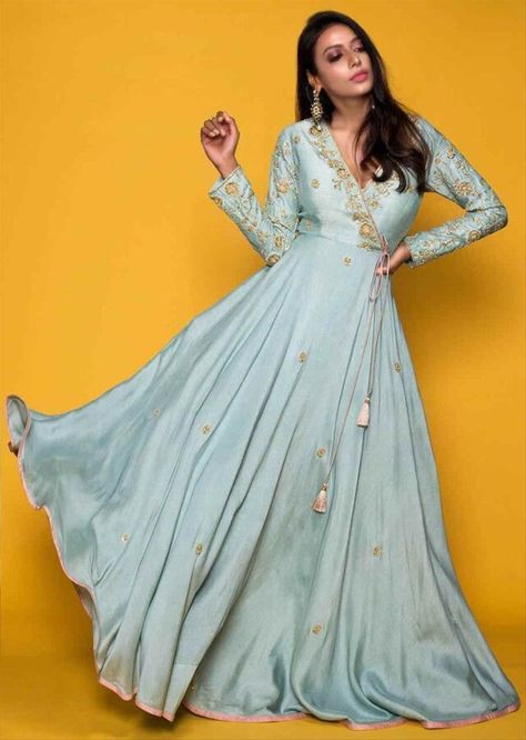 Angrakha Style Dresses, Tiara Tattoo, Gowns Dresses Indian, Designer Anarkali Dresses, Angrakha Style, Gown Party Wear, Indian Outfits Lehenga, Heavy Dresses, Heels Aesthetic