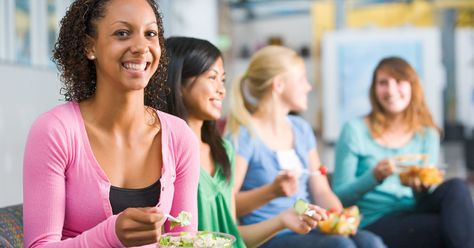 Campus Cuisine and Culture: How to Stay Health in College Lunch Saludable, Chicken Honey, Healthy Recipe Videos, Dash Diet, Good Healthy Snacks, Diet Vegetarian, Kefir, Healthy People, Diet Tips