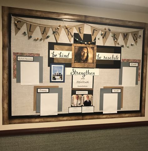 Bulletin Board Design Aesthetic, Announcement Board Ideas, Announcement Bulletin Board Ideas, Bulletin Board Decoration Ideas School, Mading Kreatif Aesthetic, Bulletin Board Ideas Aesthetic, Bulletin Board Aesthetic, Relief Society Bulletin Board Ideas, Aesthetic Bulletin Board Ideas