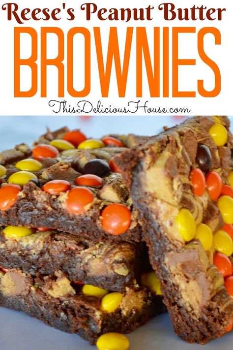 Reese's Brownies, Brownies Peanut Butter, Reeses Brownies, Reese's Recipes, Fancy Deserts, 3 Cookies, Cannabutter Recipe, Sweet Bars, Reese's Pieces