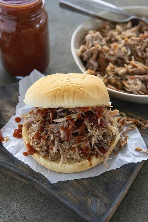 Best Pulled Pork Pulled Pork Seasoning, Hawaiian Pulled Pork, Salty Marshmallow, Pulled Pork Sandwiches, Pork Sandwiches, Crockpot Pulled Pork, Pulled Pork Recipes, Pork Sandwich, Pulled Pork Sandwich