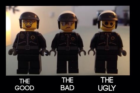 Good cop/bad cop/defaced cop Bad Cop Lego Movie, Good Cop Bad Cop, Lego Film, Animated Movies For Kids, Tmnt Comics, Lego Characters, Big Crush, Lego Worlds, Lego Movie