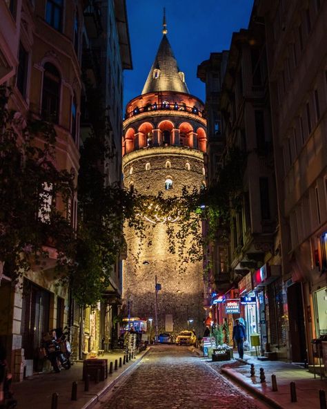 Galata Tower, Istanbul Galata Tower Istanbul, Building Aesthetic, Us Travel, Big Ben, Istanbul, Times Square, Snapchat, Favorite Places, Tower