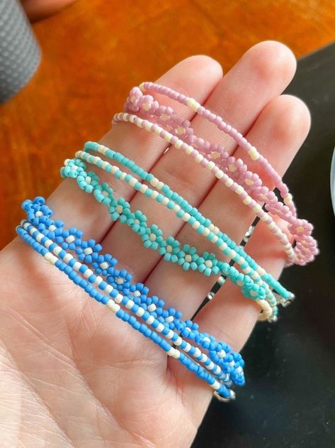 Beaded Bracelet Set, Cute Seed Bead Bracelet Ideas, Seed Bead Patterns Bracelet, Seed Bracelet Ideas, Glass Seed Bead Bracelet Ideas, Cute Seed Bead Bracelets, Bead Hangers, Seed Bead Bracelet Ideas, Bracelets Preppy