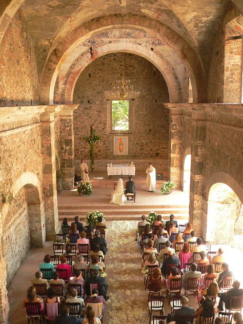 Dream church for wedding! Old Church Wedding, Wedding Churches, Vintage Mexican Wedding, Hacienda Wedding, Boda Mexicana, Catholic Wedding, Old Churches, Future Wedding Plans, Church Architecture