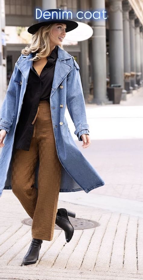 Demin Trench Coat Outfit, Long Jean Coat Outfit, Denim Trench Coat Outfit 2024, Denim Cardigan Outfit, Jean Trench Coat Outfit, Denim Duster Outfits, Jeans Trench Coat Outfit, Jean Coat Outfit, Long Jean Jacket Outfits