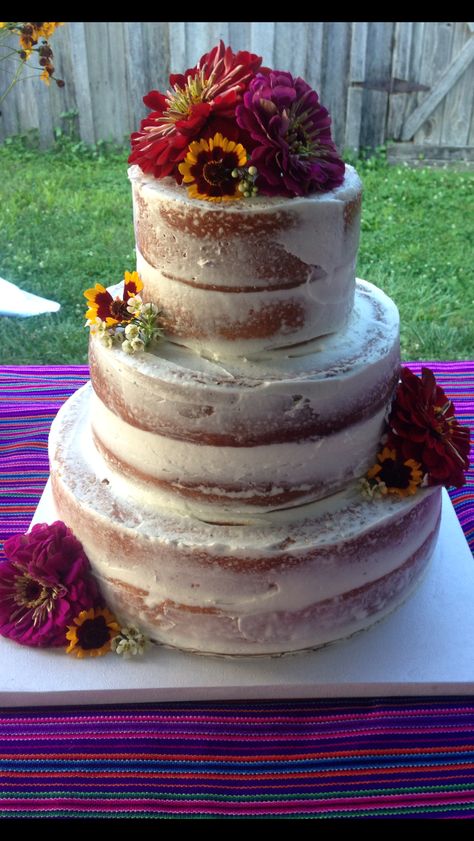 Rustic, tres leches wedding cake with fruit filling and fresh flowers Tres Leches Wedding Cake, Backyard Wedding Cake, Cake With Fruit Filling, Wedding Cake With Fruit, Hispanic Wedding, Cake With Fruit, Fruit Wedding Cake, Flower Projects, Wedding Cake Alternatives