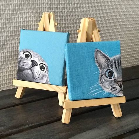 "Sooo whatcha doin'?" Now there's two of them!! Just look at those derpy little faces 😻 Mini Tela, Art Ideas For Teens, Mini Toile, Art Painting Tools, Small Canvas Paintings, Small Canvas Art, Small Canvas, Mini Canvas Art, Flower Art Painting