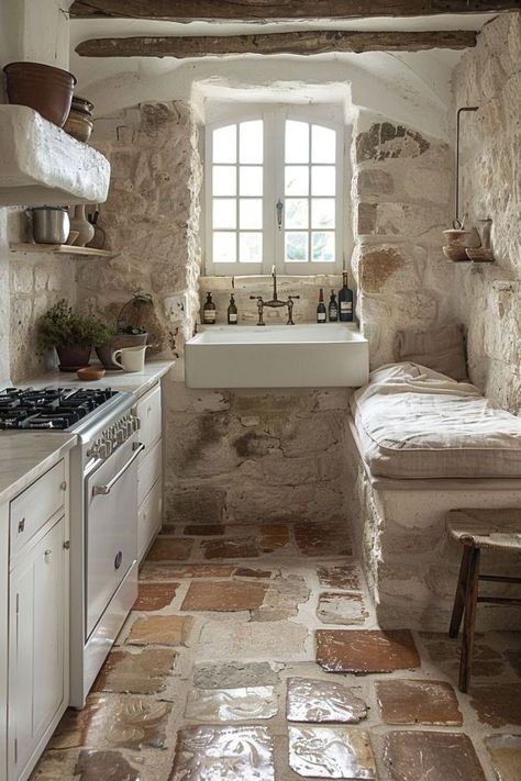 French Country Cottage Kitchen, Country French Kitchen, Country Kitchen Inspiration, French Style Kitchen, French Country Kitchens, Italian Home, Stone Kitchen, French Country Kitchen, Countryside House