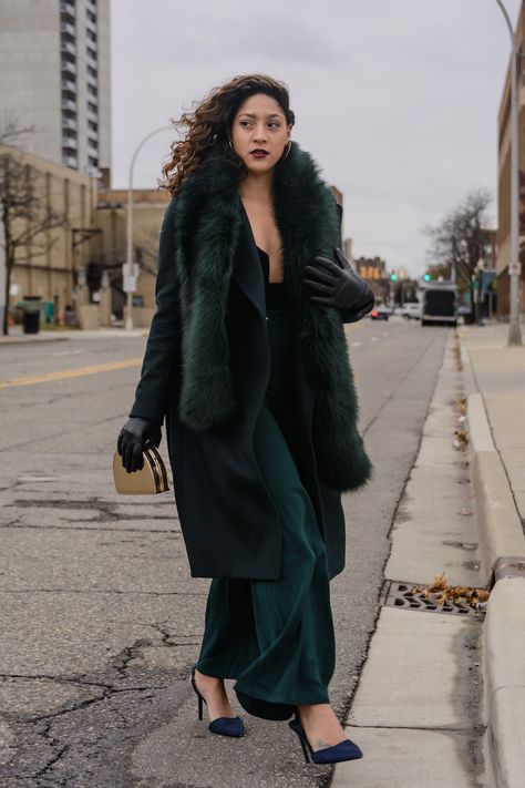 Chic All Green Holiday Outfit Idea to Stand Out this Season 2022 Christmas Outfit, Christmas Outfit Women, Christmas Outfit Women Holiday, Company Christmas Party Outfit, Aesthetic Library, Company Christmas Party, Lucky Magazine, Holiday Outfits Women, Holiday Dress Outfit