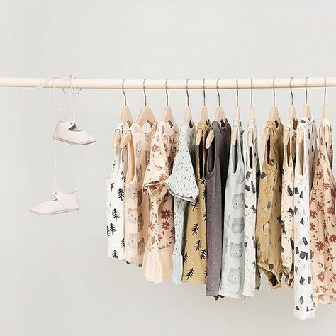 Clothes Shop Design, Clothes Photography, Foto Kids, Baby Mode, Clothes For Boys, Trendy Baby Clothes, Clothing Photography, Where To Shop