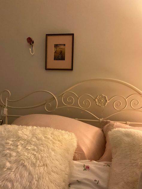 Couqqet Room, Coquette Bedframe, Coquette Bed Frame, Coquette Bedroom Ideas, Coquette Bed, Coquette Bedding, Bedroom Coquette, Coquette Bedroom, Coquette Room