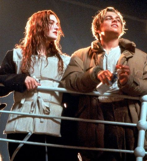 💐 on Twitter: "leonardo dicaprio and kate winslet behind the scenes of titanic, 1997.… " Titanic Behind The Scenes, Movies Wallpaper, Titanic 1997, Louise Brealey, Leo And Kate, Disney Movie Night, Jack Rose, Leonardo Dicaprio 90s, Young Leonardo Dicaprio