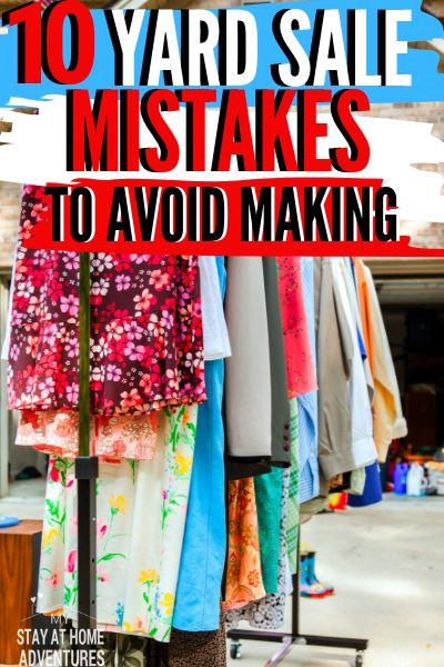 Tips For Garage Sales, Organized Yard Sale Ideas, Setting Up A Yard Sale, Ideas For Hanging Clothes At A Garage Sale, Hanging Clothes At A Yard Sale, Easy Garage Sale Pricing, Garage Sale Hacks For Hanging Clothes, Easy Garage Sale Set Up, Hanging Clothes At Garage Sale Ideas