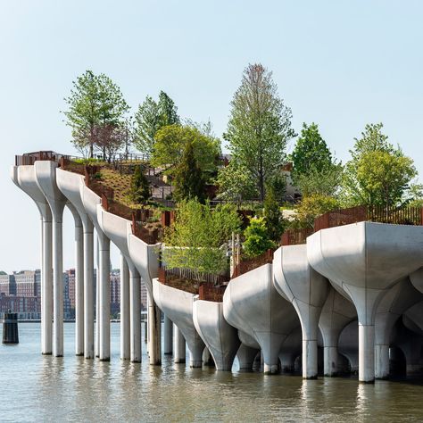 New York City Has a Brand-New “Floating Park” on Its Hudson River | Architectural Digest Floodable Architecture, Little Island Nyc, Outdoor Theatre, Waterfront Architecture, Thomas Heatherwick, Floating Architecture, Artificial Island, Floating Garden, Floating City