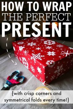 How to wrap the perfect present with crisp and tidy corners and edges! Christmas Potpourri Gift, Wrap Christmas Presents, Christmas Present Wrap, Gift In A Jar, Potpourri Gift, Wrapping Station, Gift Wrapping Techniques, How To Wrap, Christmas Hacks