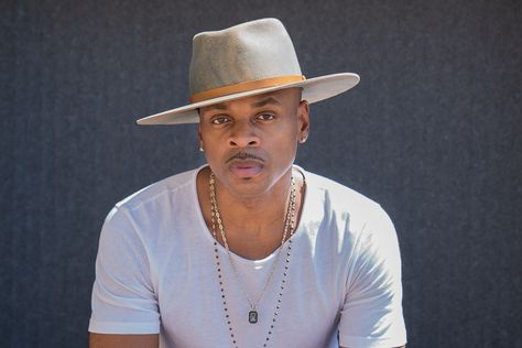 Stokley Williams, Longtime Mint Condition Leader, Scores a Solo Hit https://www.rollingstone.com/music/music-features/stokley-williams-she-number-one-986815/ #mixtape #music Stokley Williams, Trinidad James, Pretty Brown Eyes, Ace Hood, Mrs Carter, Going Solo, Rhythm And Blues, Celebrity Dads, It's Raining