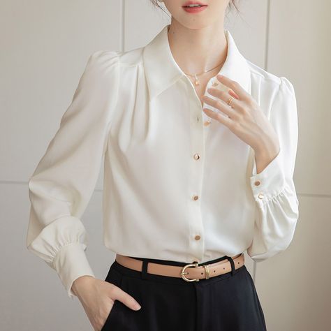 Summer French Style, Semi Casual Outfit, Shirts Korean, Ladies Chiffon Shirts, 2023 Clothing, Polo Blouse, Office Chic, Autumn 2023, Shirts Women Fashion