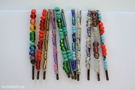 Diy Hair Clips For Women, Diy Bobby Pins, Bobby Pins Diy, Beaded Bobby Pins, Simple Braids, Hair Pins Diy, Micro Bead Hair Extensions, Beaded Hair Pins, Beaded Hair Clips