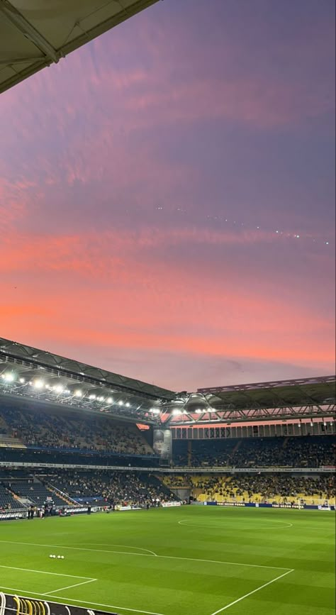 Stadium Wallpaper, Soccer Backgrounds, Brazil Football Team, Football Girlfriend, Football Wags, Field Wallpaper, Soccer Inspiration, Soccer Stadium, Soccer Life