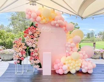 Pink Balloon Garland, Yellow Birthday Parties, Christening Balloons, Pink Tablescape, Pink Lemonade Party, Sunshine Baby Showers, Baby Shower Yellow, White Baby Showers, Yellow Birthday