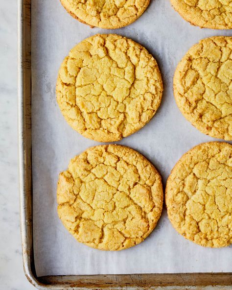 Sweet Corn Cookies, Masa Cookies, Corn Cookies Recipe, Cookie Variations, Cornmeal Cookies, Cookie Salad, Golf Cookies, Corn Cookies, Christina Tosi