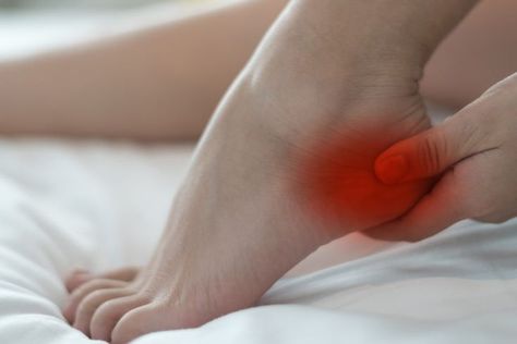 A heel spur (also known as a “calcaneal spur”) is a benign bony growth that protrudes forward on the underside of the heel bone. Although most people with a heel spur experience no symptoms at all, it can lead to pain, inflammation and swelling by the heel. Learn mor eabout causes and treatments of a Heel Spur below! #heelspur #footclinic #feetfirstclinic #toronto #footcare Calcaneal Spur, Human Placenta, Tennis Elbow, Heel Pain, Patient Experience, Cold Therapy, Foot Pain, Pain Relief, Nice Shoes