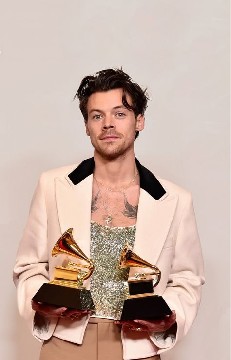 Harry Styles Photobooth, Grammys 2023, Harry Styles Grammy, Bae Style, Harry Styles Outfit, Harry 1d, Harry Styles Cute, Harry Styles Wallpaper, Harry Styles Pictures