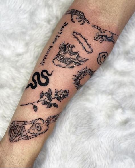 Simple Leg Tattoos, Arm Tattoos Drawing, Clever Tattoos, Wrist Tattoos For Guys, Tato Lengan, Small Tattoos Simple, Cute Little Tattoos, Tattoo Design Book, Small Hand Tattoos