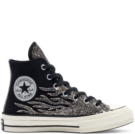 Converse Shoes Aesthetic, Shoes Aesthetic, Blond Amsterdam, Converse Chuck 70, Shoe Inspo, Star Shoes, Everyday Shoes, Stockholm Fashion, Virtual Closet