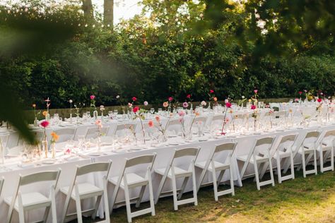 Backyard Bbq Wedding, Bee Wedding, Bridal Shower Inspo, Table Arrangements Wedding, Wedding Table Designs, Garden Wedding Reception, Garden Reception, April Flowers, Bbq Wedding