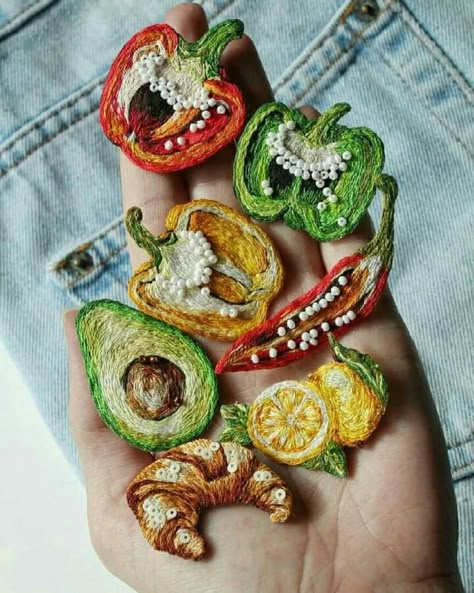 Embroidered Fruit, Embroidered Art, Pola Sulam, Thread Art, 자수 디자인, Sewing Embroidery Designs, Hand Embroidery Art, Hand Embroidery Stitches, Embroidery Craft