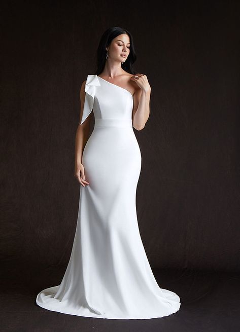 Hi! I've shared my package tracking information with you. Come and check it right now! Satin Column Wedding Dress, Minimalistic Bride Dress, Modern Elegant Wedding Dress, Simple Classy Wedding Dress, Satin Mermaid Wedding Dress, Modern Elegant Wedding, Sweep Train Wedding Dress, White Evening Gowns, Wedding Table Designs