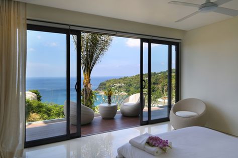 Main Bedroom Balcony Ideas, Bedroom Glass Wall Big Windows, Small Bedroom Balcony, Bedroom With Big Windows, Large Balcony Ideas, Porch Ceiling Ideas, Ocean View Living Room, Sea View Balcony, Large Studio Apartment