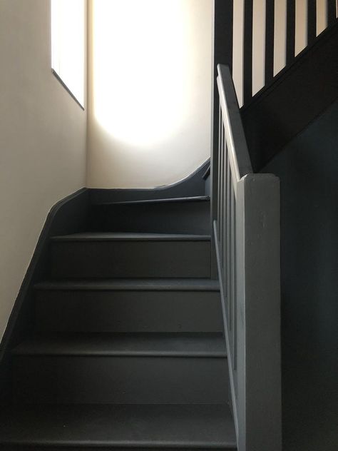 How To Paint Your Staircase - How To | Lick Dark Painted Staircase, Staircase Paint, Grey Painted Stairs, Painting Wooden Stairs, Paint Doors Black, Black Painted Stairs, Dark Staircase, Stairs Colours, Black Staircase