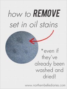 How to remove set in oil stains - La La Lisette #cleaning #stains #oilstain #diy Nyttige Tips, Remove Oil Stains, Grease Stains, Household Cleaning Tips, Cleaning Recipes, Cleaners Homemade, Laundry Hacks, Oil Stains, Cooking Oil