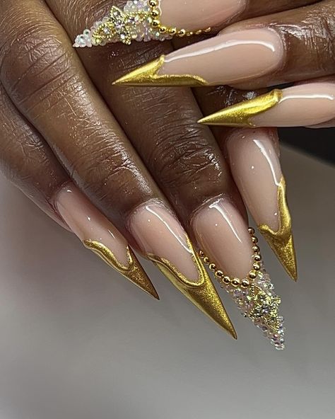 Loveeeee 💕 Walkins Call/Text 786-435-3461 ——————————————- ladies Click book now 🥰 ——————————————- #miaminails #browardnails #pembrokepinesnails #miaminailtech #browardnailtech #fortlauderdalenails #nailsofinstagram #nailsoftheday #nailart #baddienails #nailinspiration #nailtiktok #nailreels #nails #tapperedsquarenails #stilletonails #miramarnailtech #lasolas #miamigardensnails #miramarnailtech #lauderdalenails #miamigardensnails #miamigardensnailtech #hallandalebeachnails #hallandalenail... Classy Nails Chrome, Golden Nails Acrylic, Birthday Nails Stiletto Short, Gold Baddie Nails, Gold Stilleto Nails Designs, Stiletto Gold Nails, Gold Nails Stiletto, 30th Birthday Nails Design, Gold Stilletos Nails