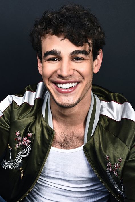 ALBERTO ROSENDE [SHADOWHUNTERS] Shadowhunters Season 3, Alberto Rosende, Acting Auditions, Shadowhunters Series, Kat Mcnamara, Simon Lewis, Shadowhunters The Mortal Instruments, Dance Steps, Shadow Hunters