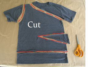 Gamle T Shirts, Stil Emo, Diy Cut Shirts, Diy Clothes Refashion, Haine Diy, Upcycle Clothes Diy, Diy Clothes Design, Diy Vetement, Diy Fashion Clothing