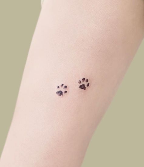 Cat Paw Outline Tattoo, Paws Tattoo Cat, Cat's Paw Tattoo, Minimal Paw Tattoo, Tiny Cat Paw Tattoo, Cat Paws Tattoo, Cat Paw Tattoo, Cat Paw Print Tattoo, Cat Paw Tattoos