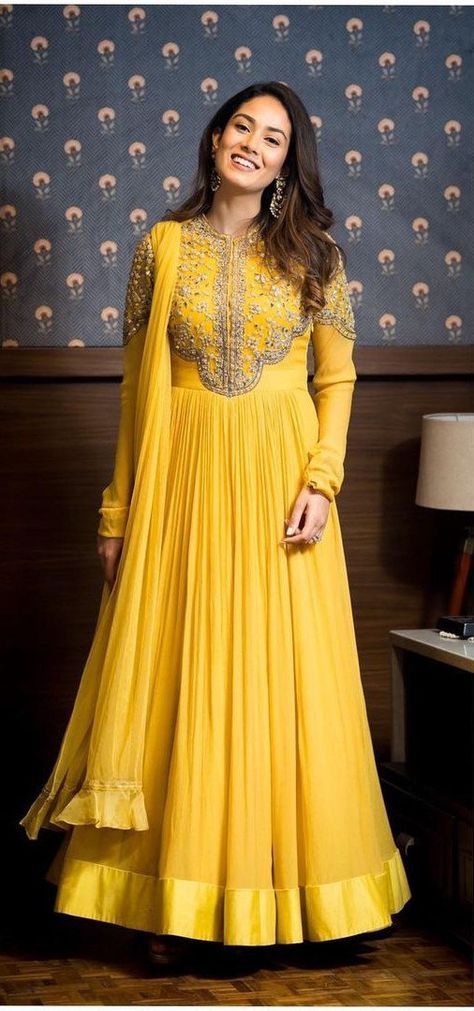 Mira Kapoor Anarkali, Latest Anarkali Suits Party Wear, Yellow Party Wear Dresses, Mira Kapoor Lehenga, Jayanthi Reddy Anarkali, Yellow Anarkali Dress For Haldi, Ridhi Mehra Anarkali, Mira Kapoor Saree, Anarkali For Haldi