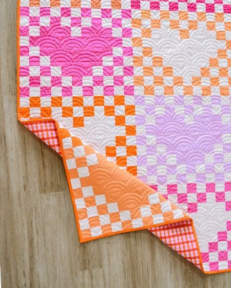 Heart Quilt Pattern, Quilt Pattern Download, Scrap Quilt Patterns, Cute Quilts, Pink Quilts, Holiday Quilts, Pdf Quilt Pattern, Heart Quilt, Diy Quilt