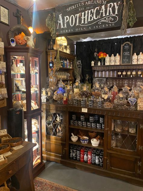 Herbalist Home Decor, Antique Apothecary Bottles, Dark Academia Apothecary, Witchy Coffee Bar Ideas, Apothecary Craft Room, Curio Shop Aesthetic, Apothecary Display Ideas, Apothecary Design Interior, Apothecary Witch Aesthetic