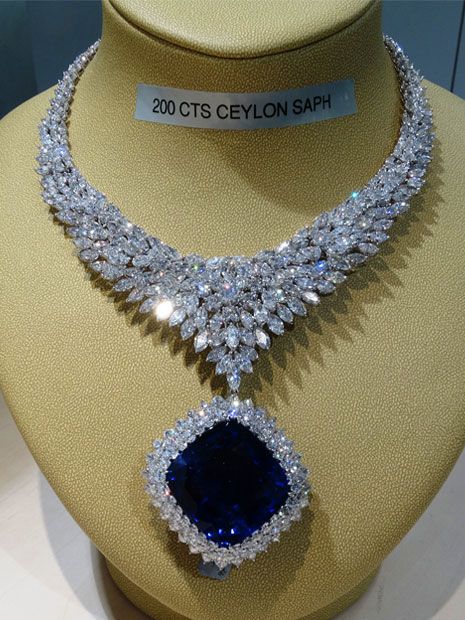 Sapphire Diamond Necklace, Expensive Jewelry Luxury, Ceylon Sapphire, Royal Jewels, Expensive Jewelry, Royal Jewelry, A Necklace, Fabulous Jewelry, Girly Jewelry